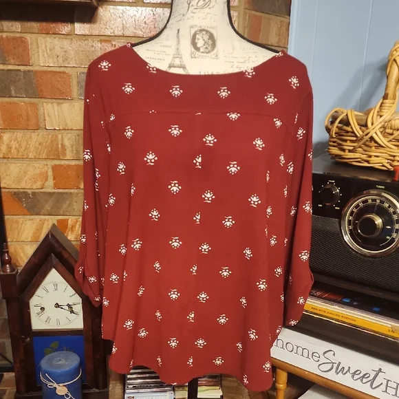 ‼️50%_5+Bundles‼️ VALERIE STEVENS Women's Floral Print Top - B3 - Picture 1 of 7